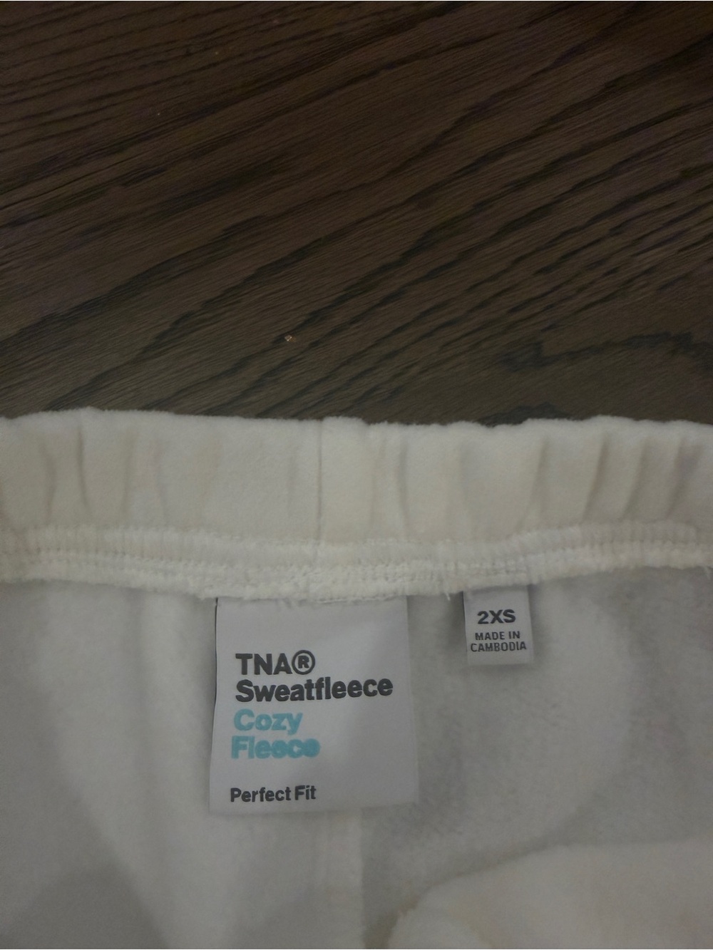 Aritzia Cozy Sweatfleece Perfect Hi-Rise Mini Short - Picture 5 of 5